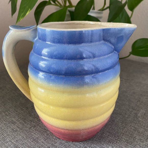 Vintage Japan Beehive Pitcher - Picture 4 of 10